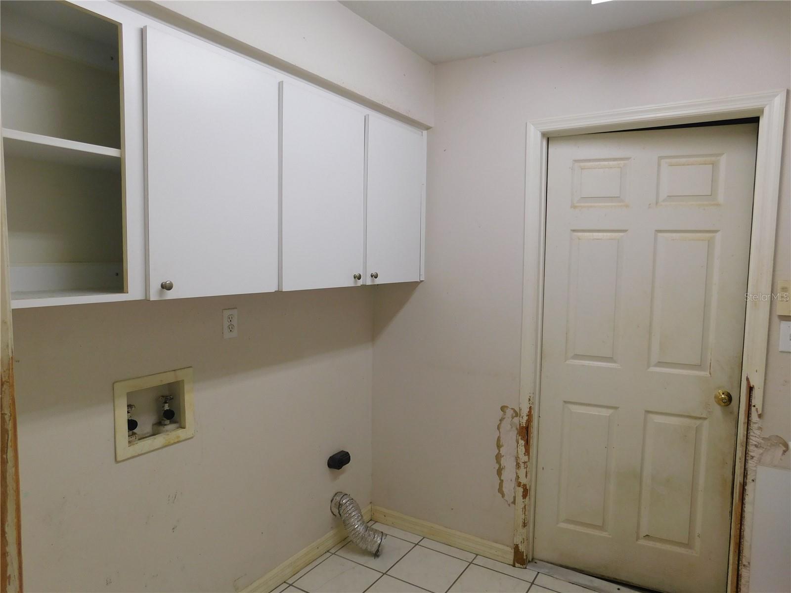 Image 19 of 31 For 5821 Buck Run Drive