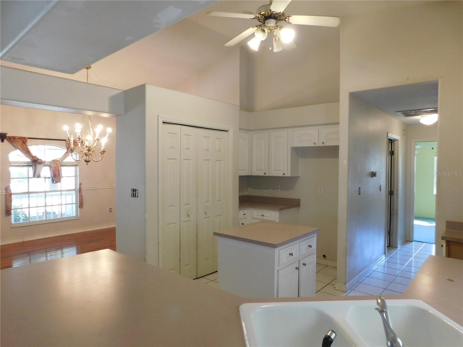 Image 4 of 31 For 5821 Buck Run Drive