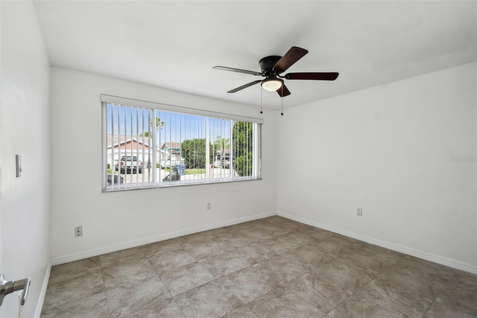 Image 10 of 49 For 3248 Rock Valley Drive