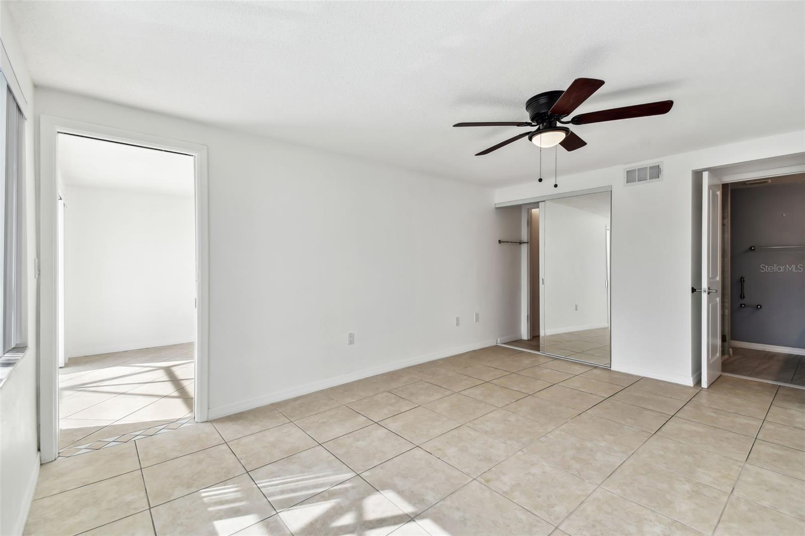 Image 16 of 49 For 3248 Rock Valley Drive