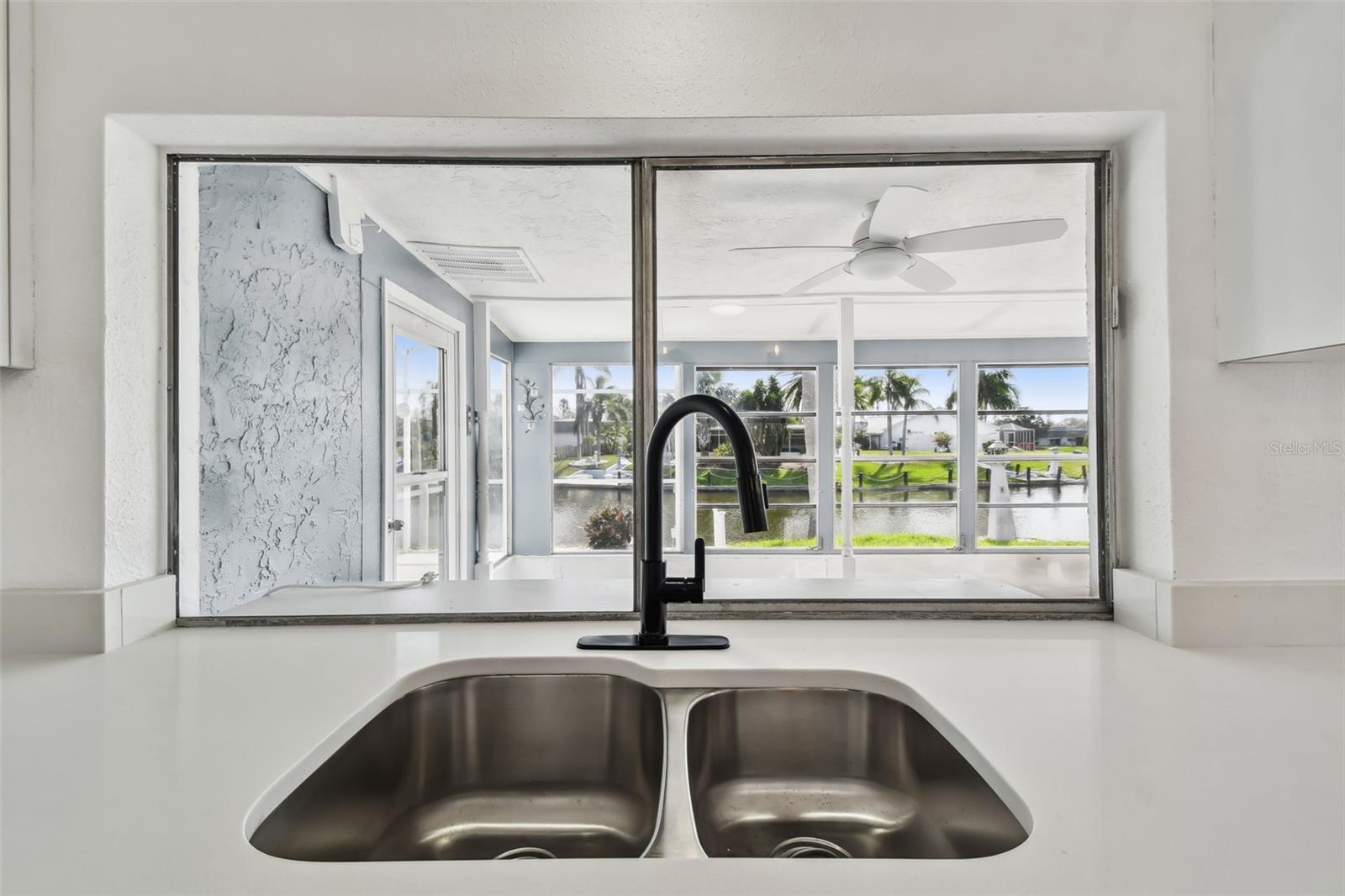 Image 24 of 49 For 3248 Rock Valley Drive