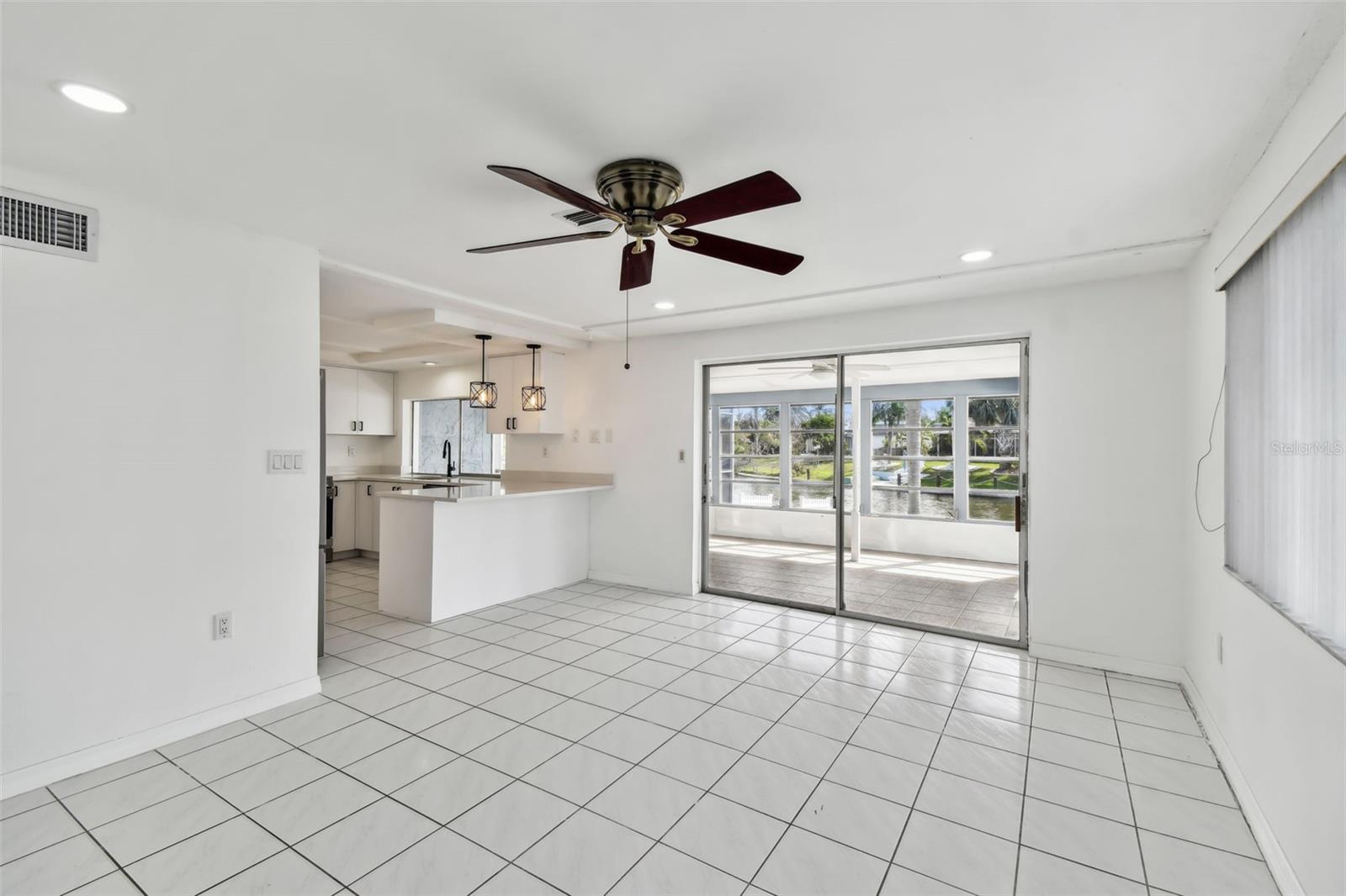 Image 28 of 49 For 3248 Rock Valley Drive