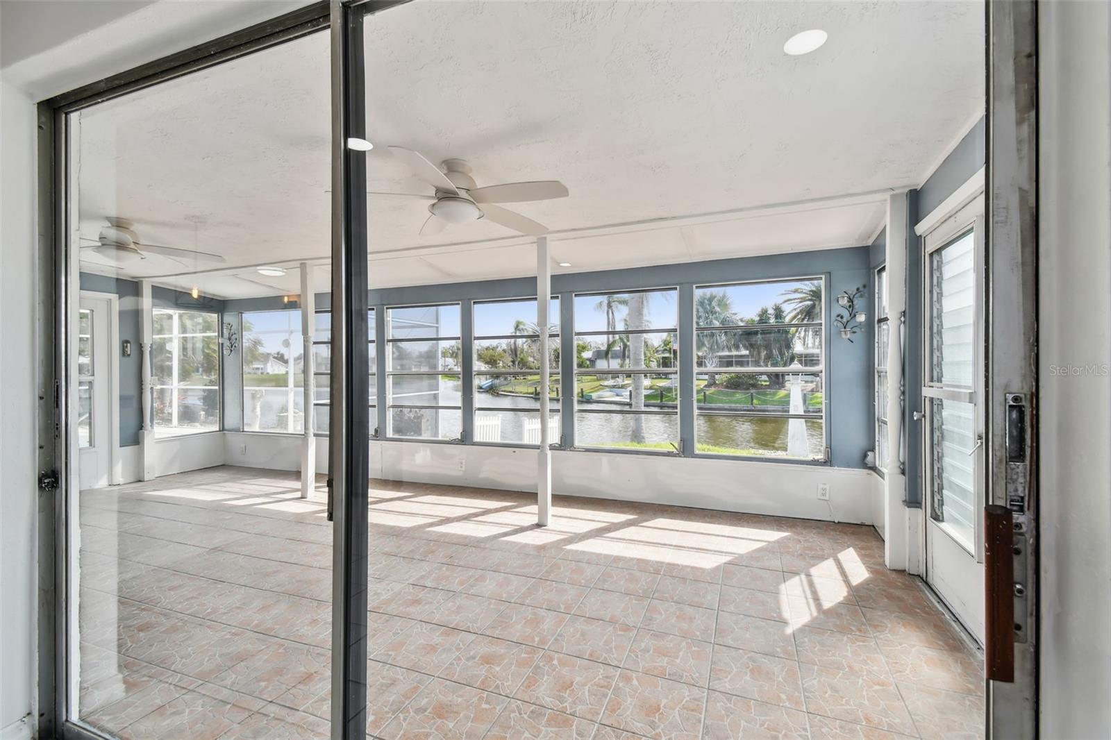 Image 29 of 49 For 3248 Rock Valley Drive