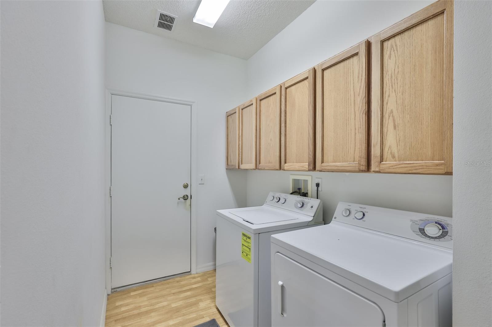 Image 27 of 69 For 1219 Fairway Greens Drive