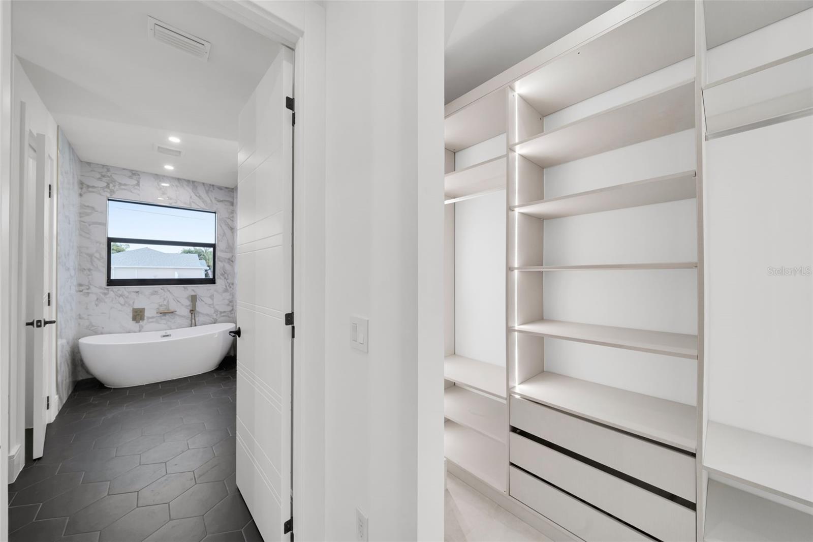 Image 33 of 60 For 836 36th Terrace