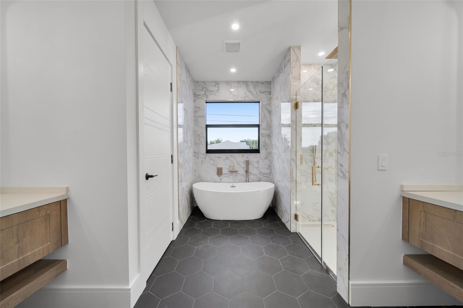 Image 41 of 60 For 836 36th Terrace