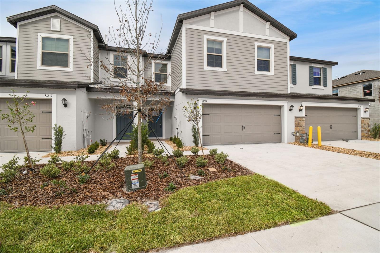 Image 2 of 54 For 8221 Corner Pine Way