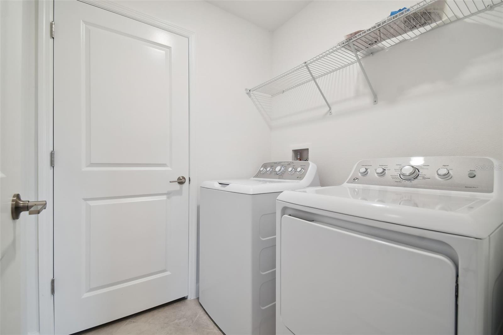 Image 30 of 54 For 8221 Corner Pine Way