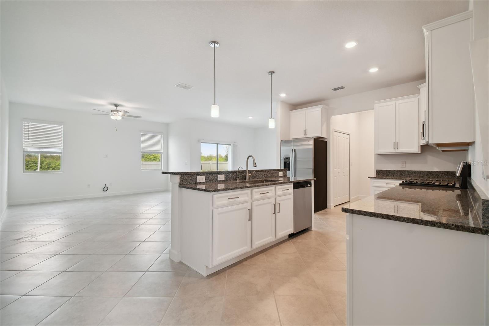 Image 5 of 54 For 8221 Corner Pine Way