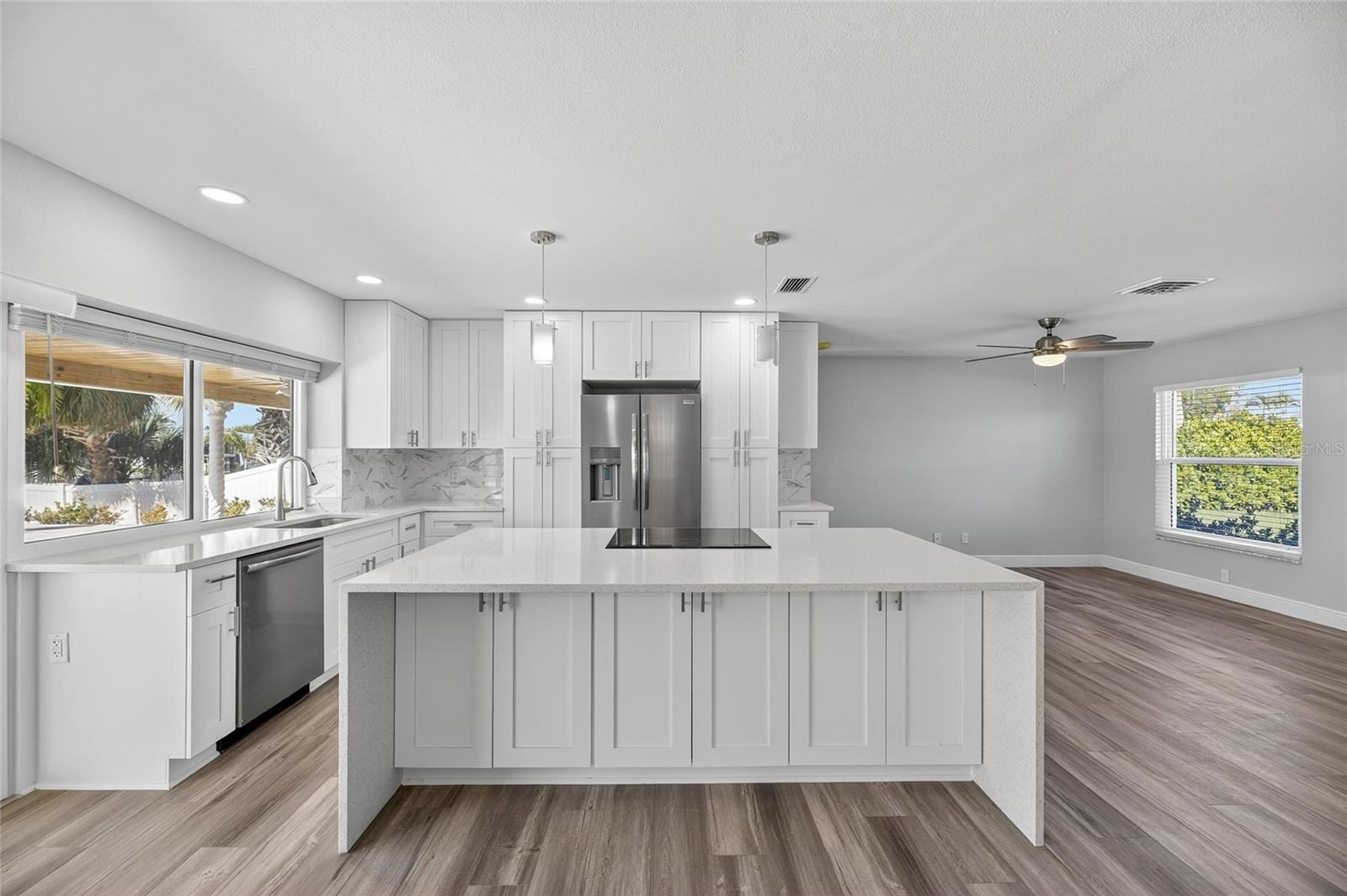 Image 17 of 84 For 1014 Silver Palm Way