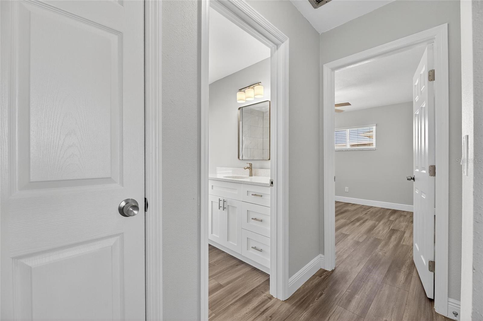 Image 37 of 84 For 1014 Silver Palm Way