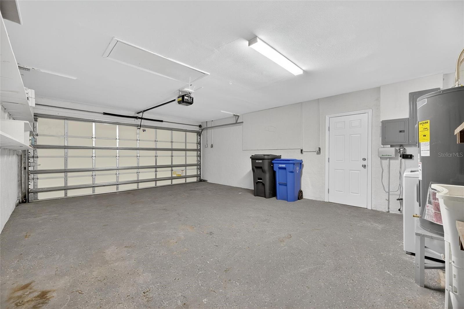 Image 47 of 84 For 1014 Silver Palm Way