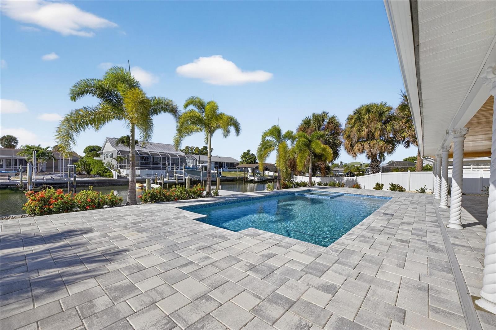 Image 62 of 84 For 1014 Silver Palm Way