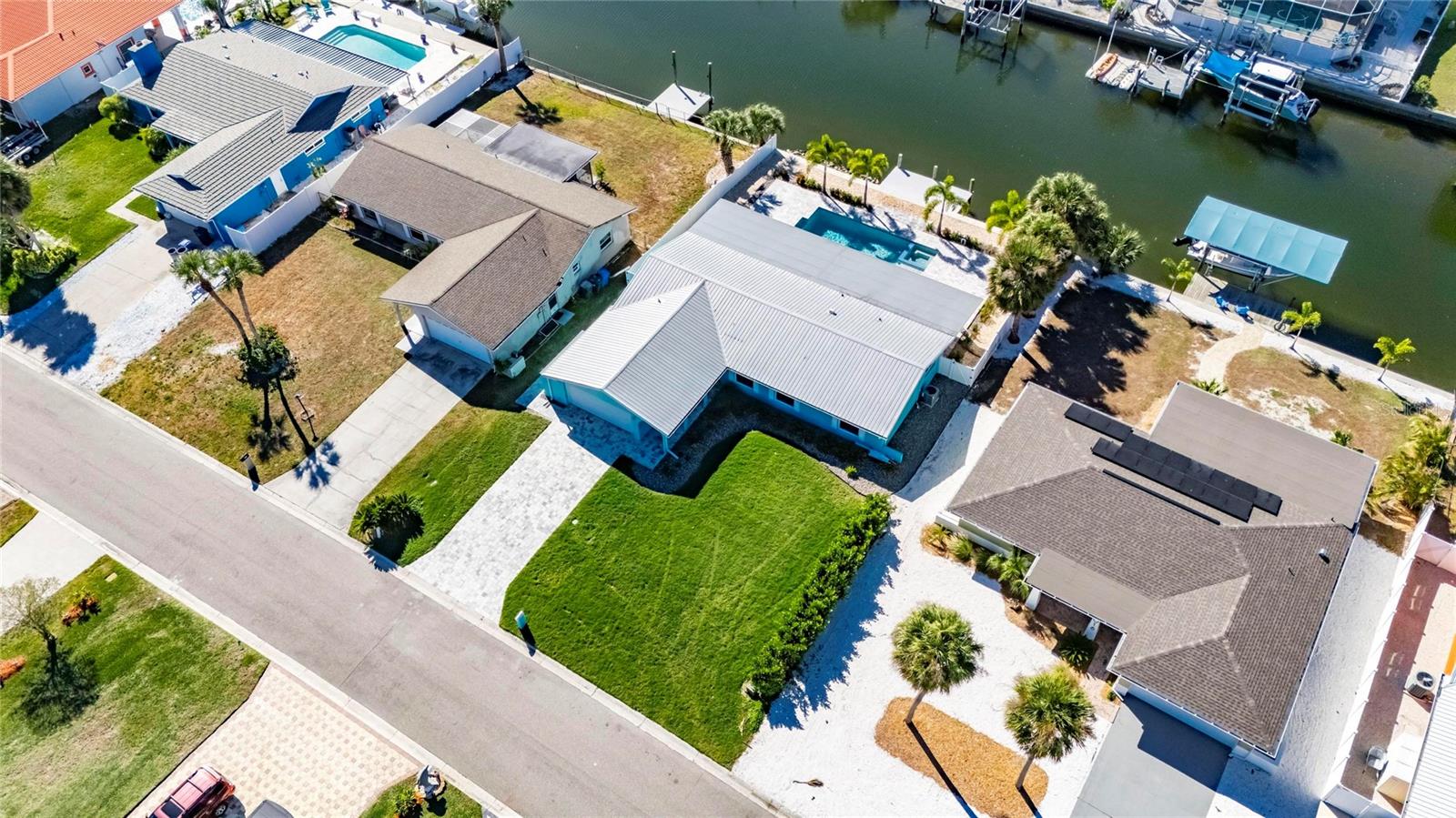 Image 76 of 84 For 1014 Silver Palm Way