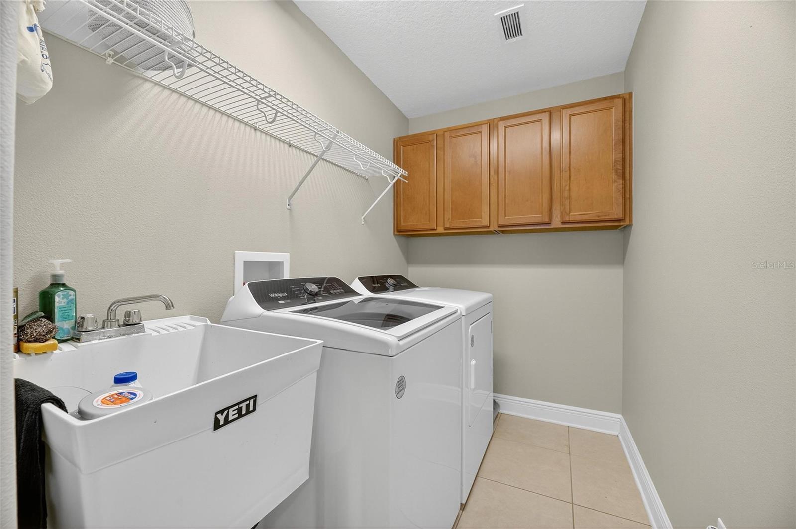 Image 21 of 97 For 413 Manns Harbor Drive