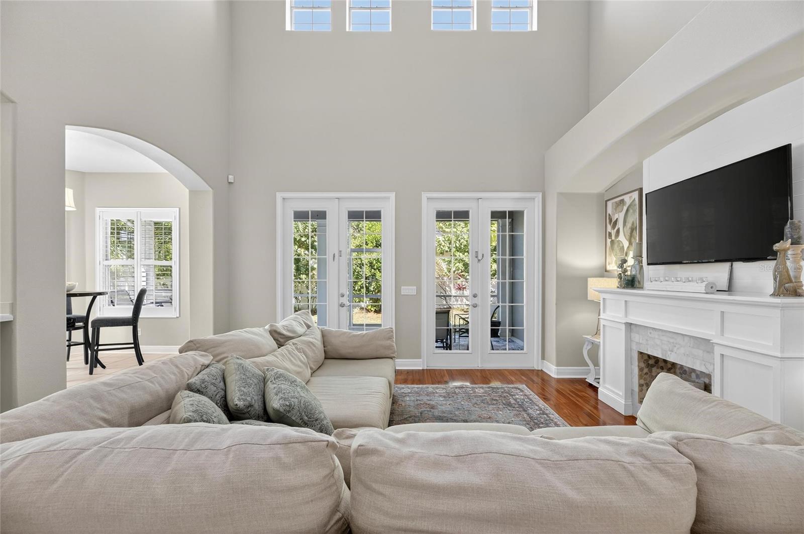 Image 24 of 97 For 413 Manns Harbor Drive