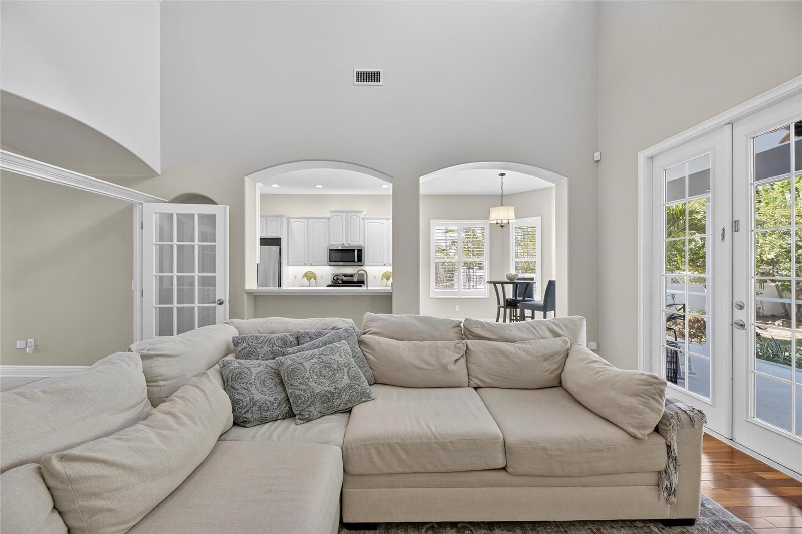 Image 26 of 97 For 413 Manns Harbor Drive