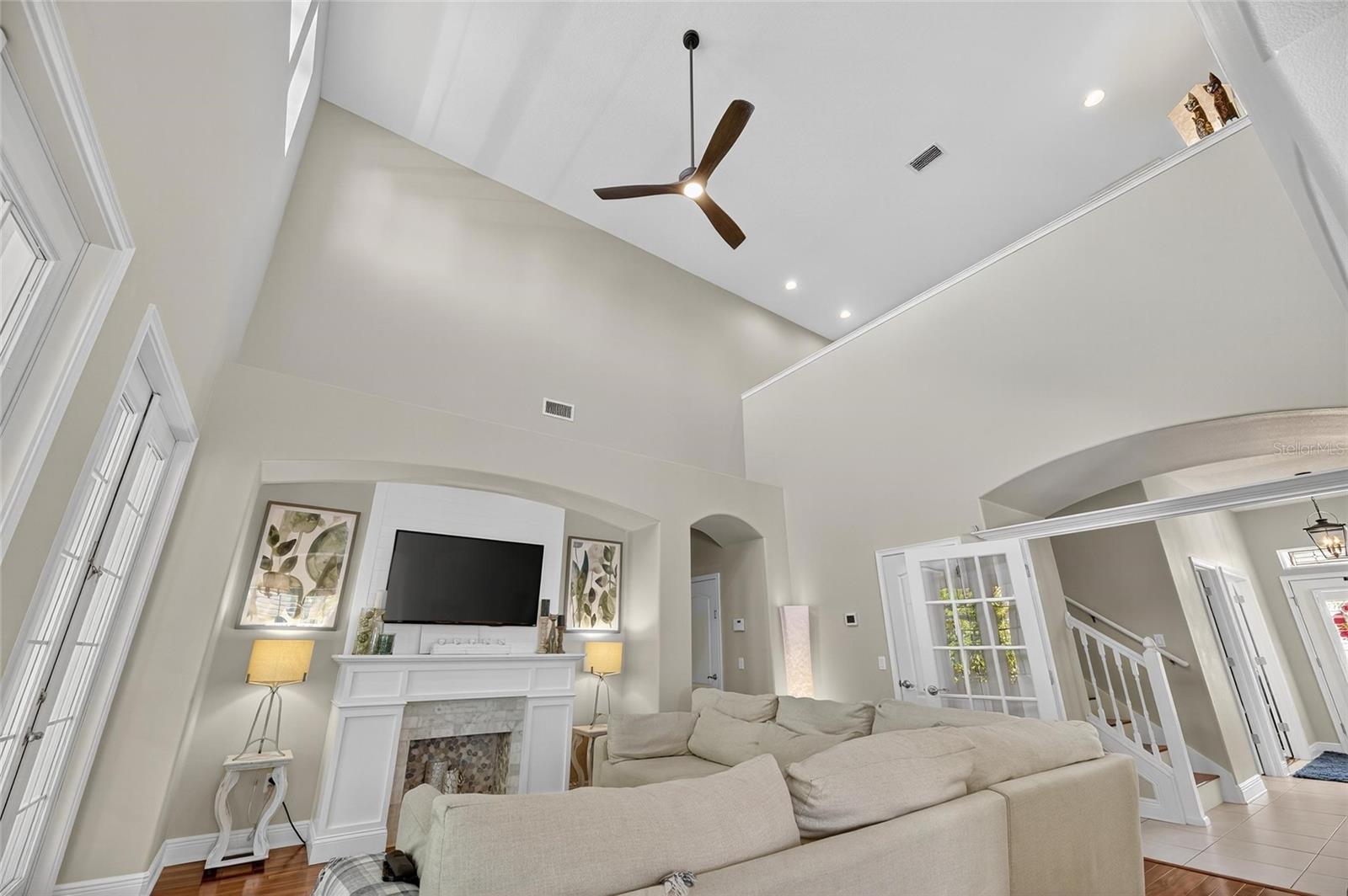 Image 30 of 97 For 413 Manns Harbor Drive