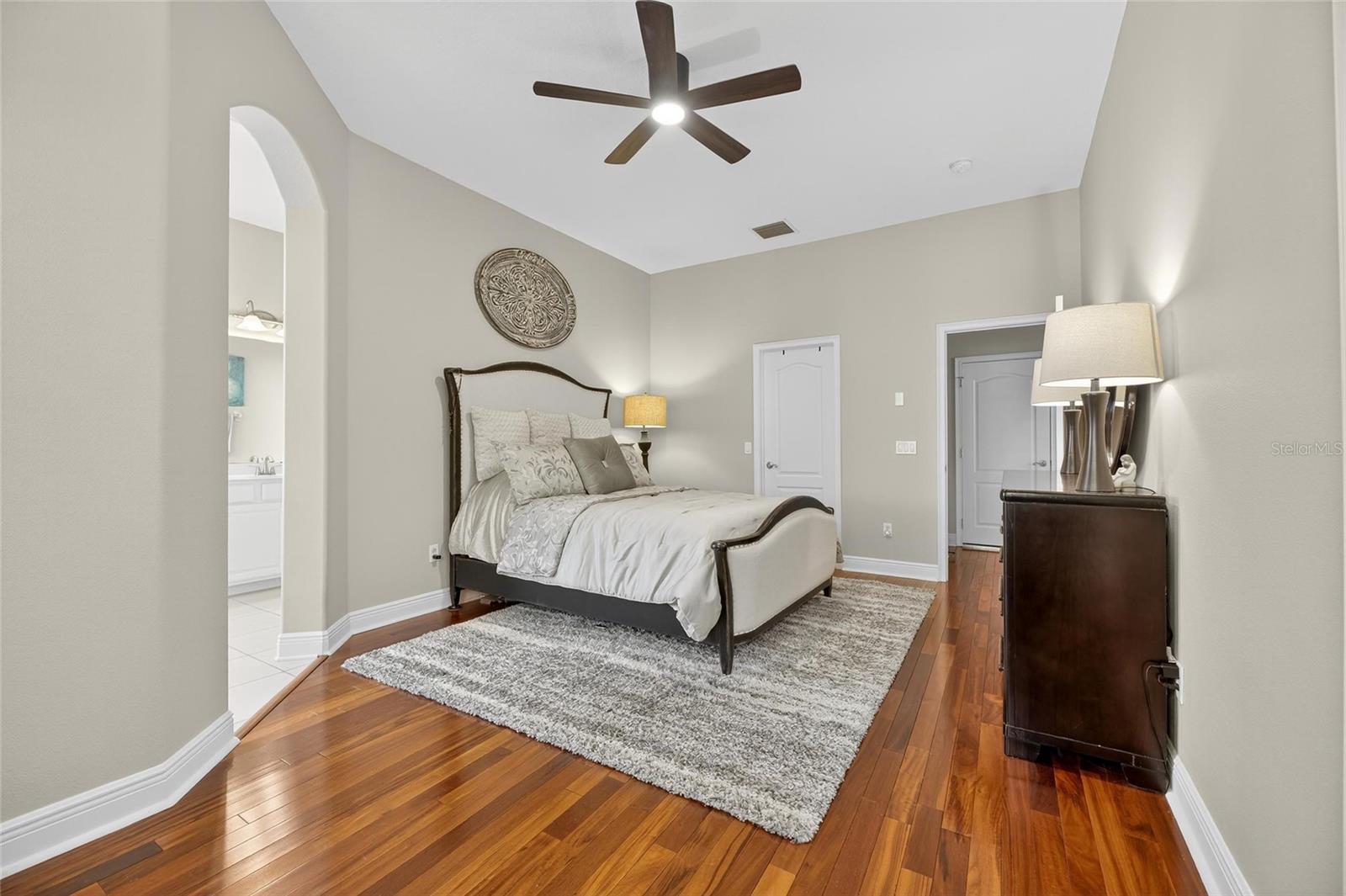 Image 46 of 97 For 413 Manns Harbor Drive