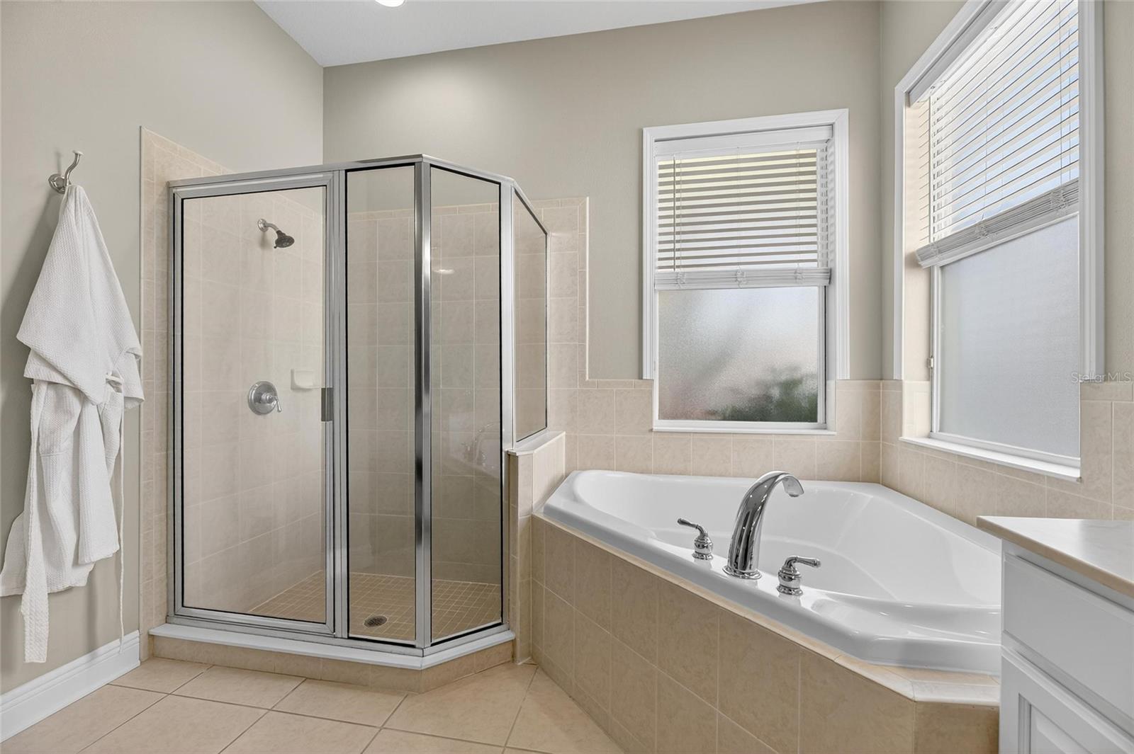 Image 52 of 97 For 413 Manns Harbor Drive