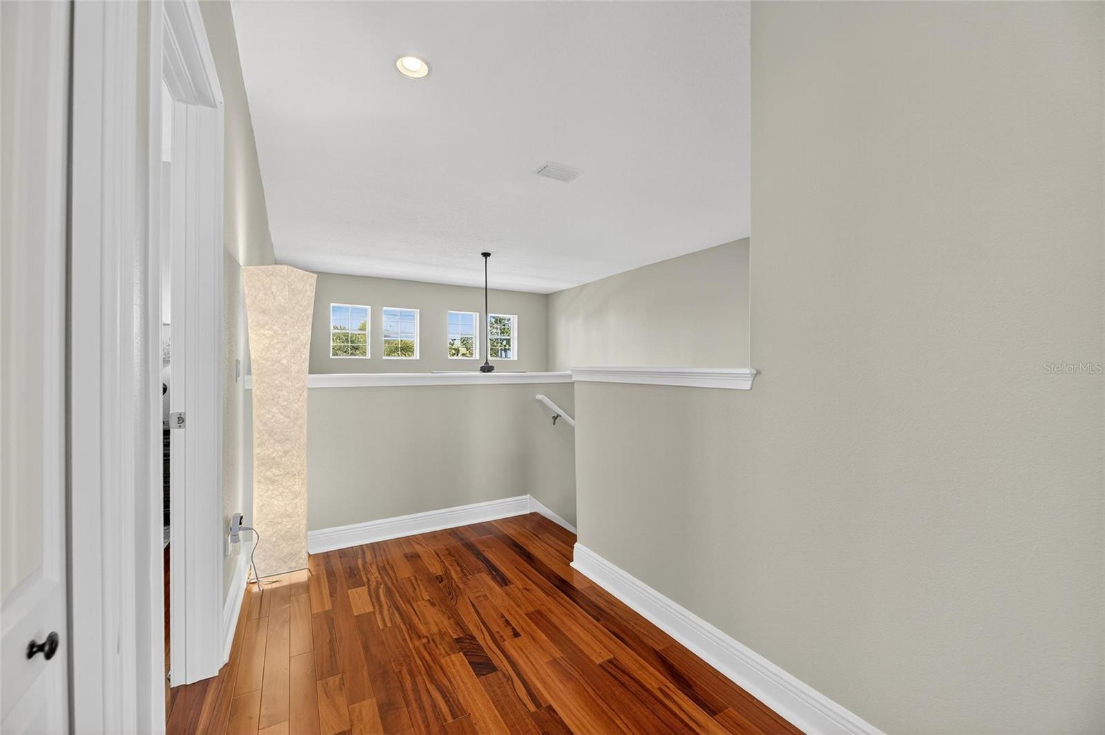 Image 55 of 97 For 413 Manns Harbor Drive