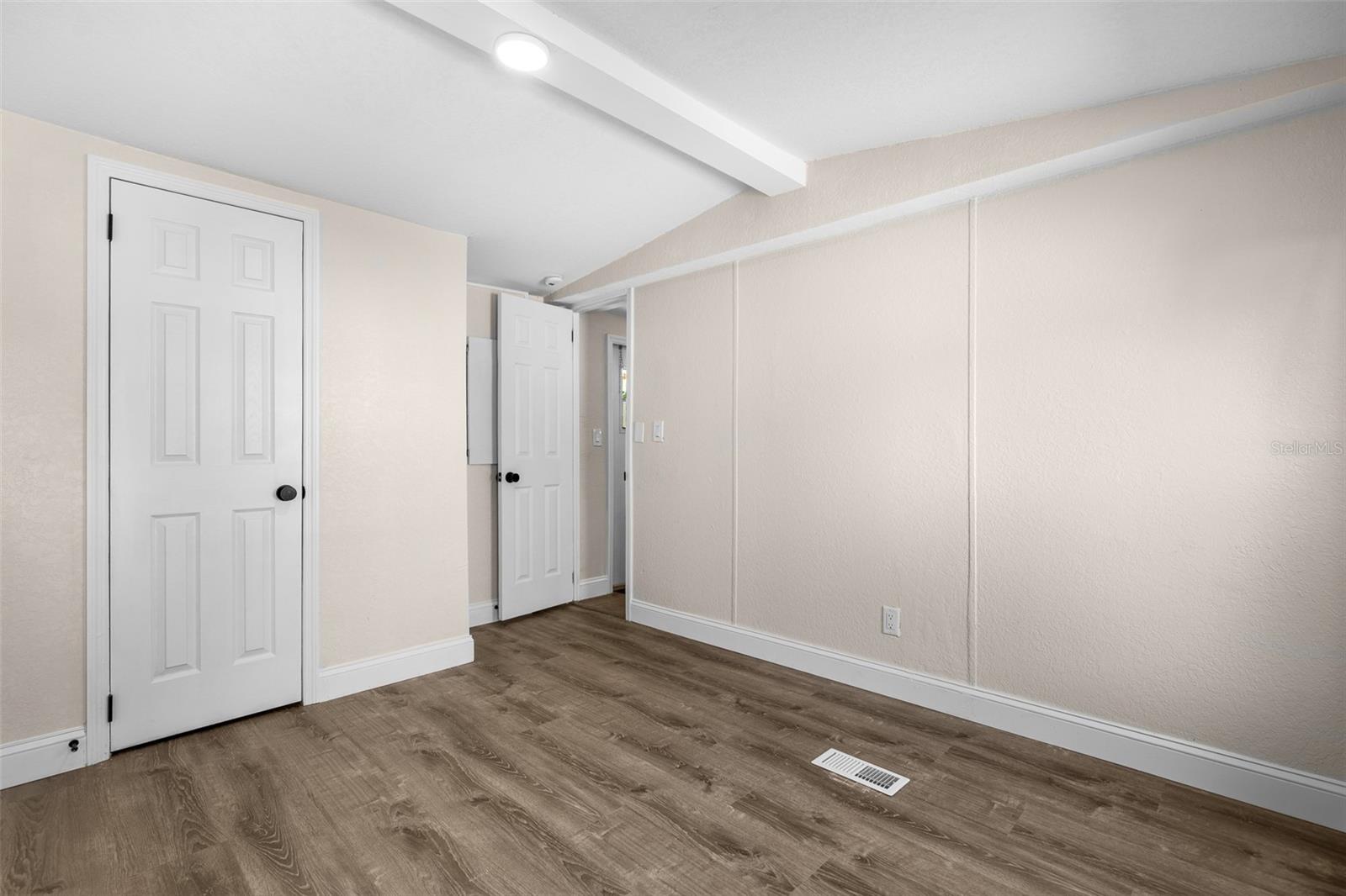 Image 17 of 29 For 5019 68th Street N