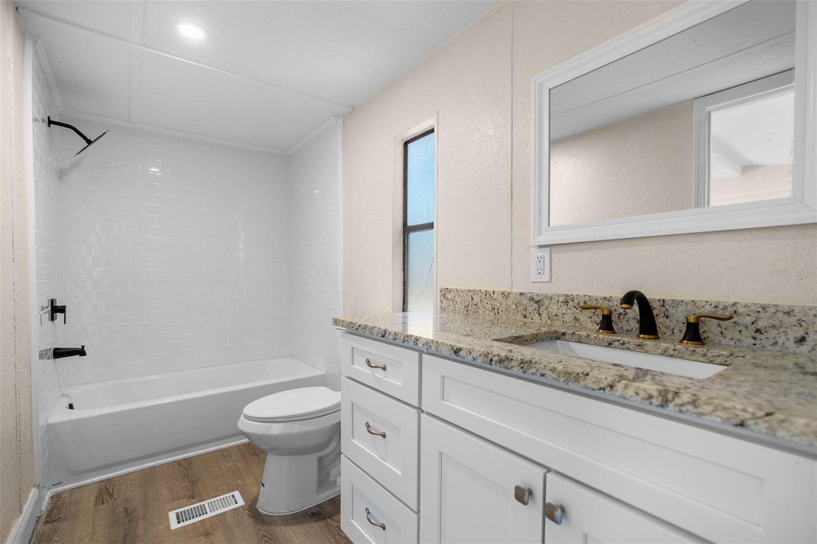 Image 18 of 29 For 5019 68th Street N