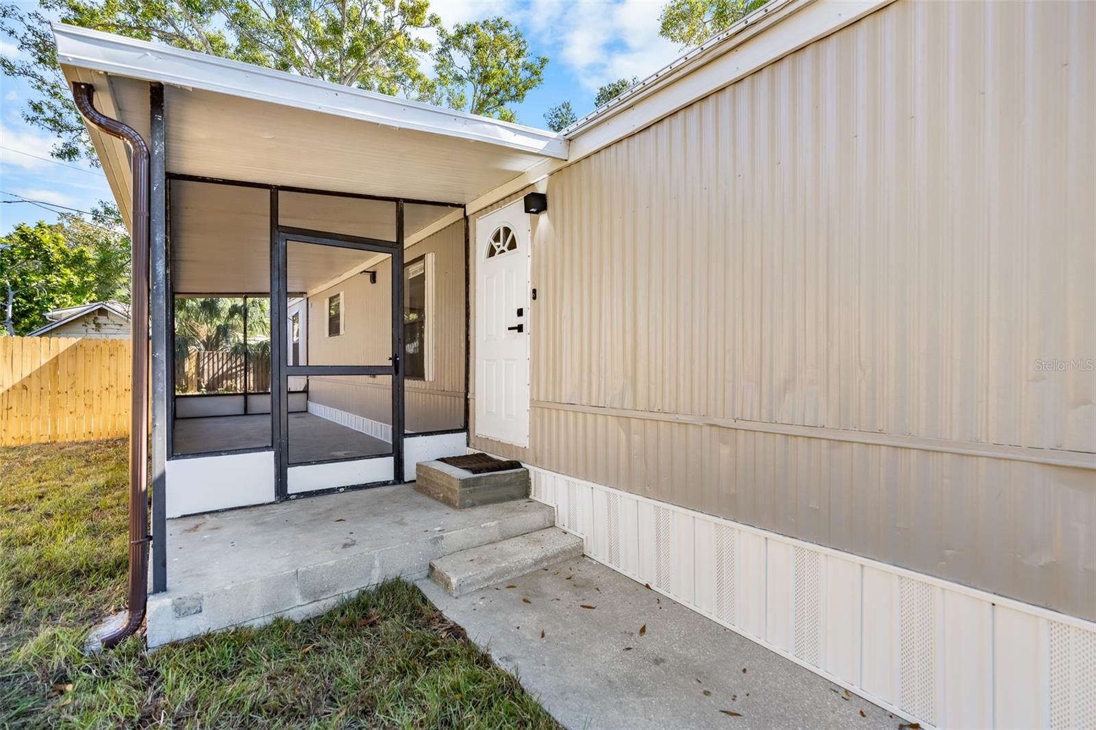 Image 21 of 29 For 5019 68th Street N