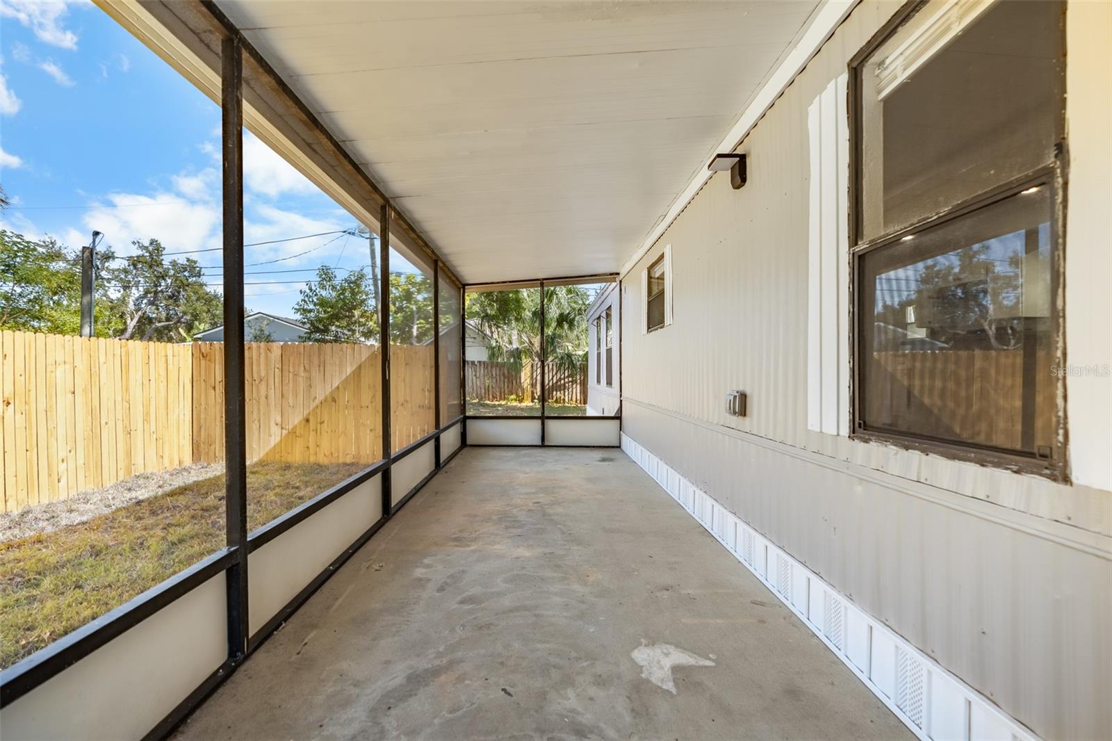 Image 22 of 29 For 5019 68th Street N