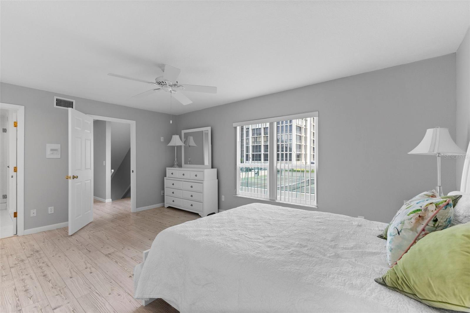 Image 21 of 36 For 3010 Grovewood Court D