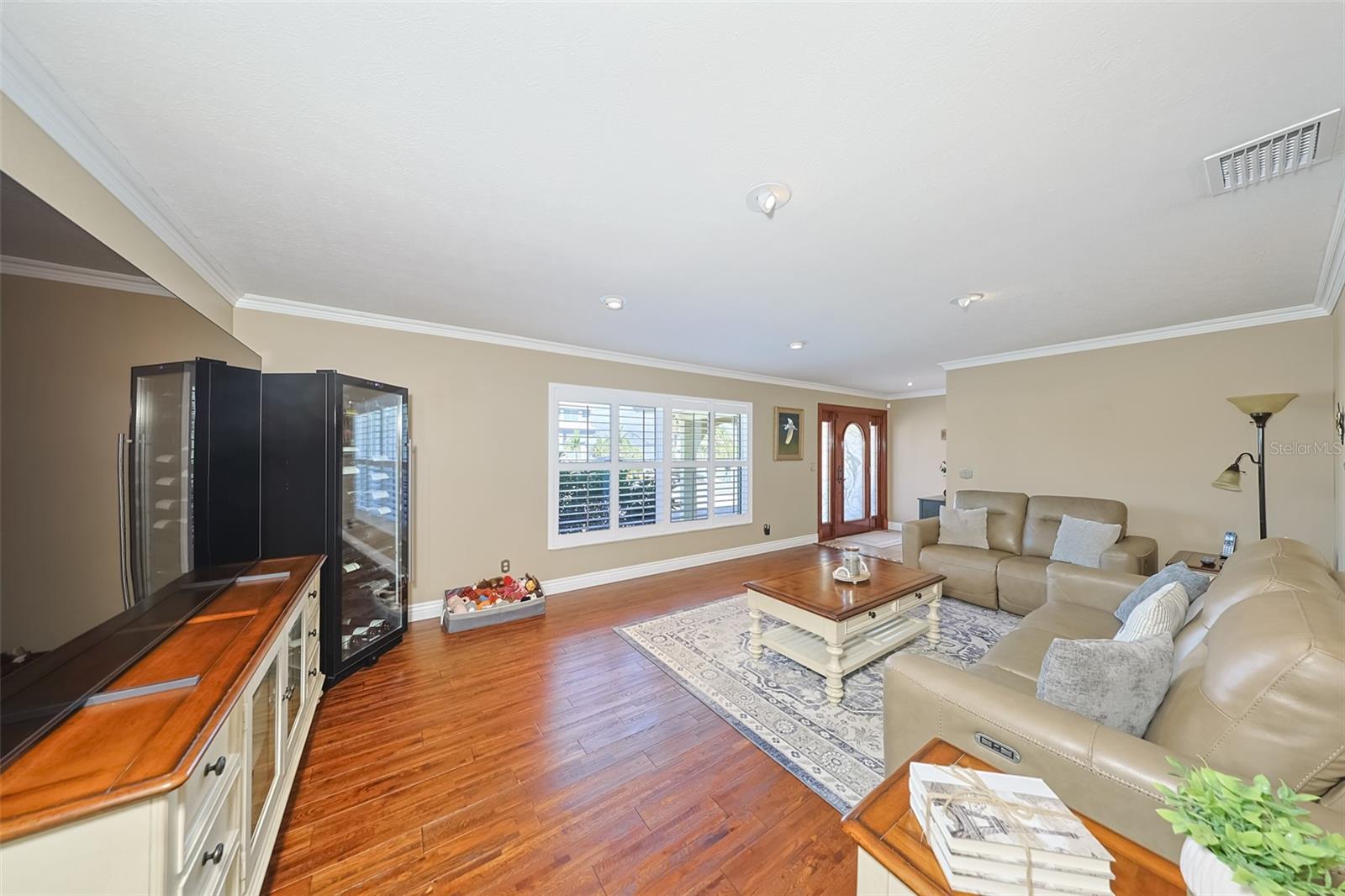 Image 14 of 49 For 914 Chipaway Drive