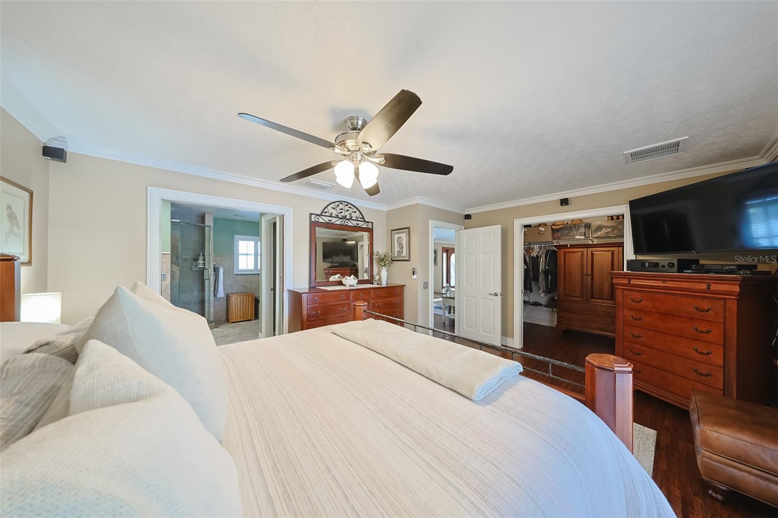 Image 15 of 49 For 914 Chipaway Drive