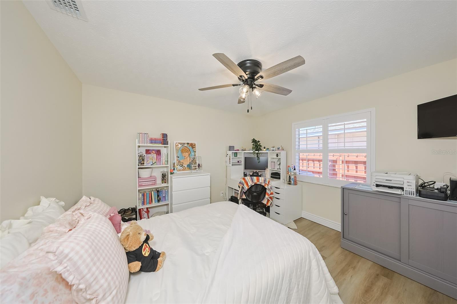 Image 21 of 49 For 914 Chipaway Drive