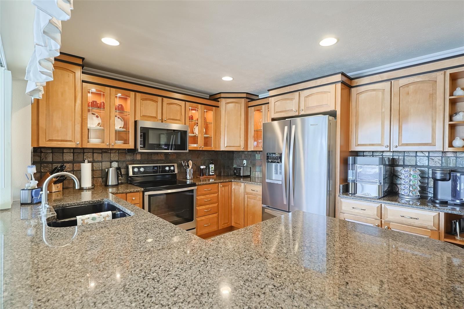 Image 41 of 49 For 914 Chipaway Drive