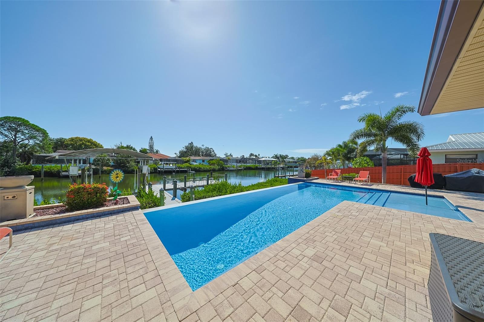 Image 43 of 49 For 914 Chipaway Drive