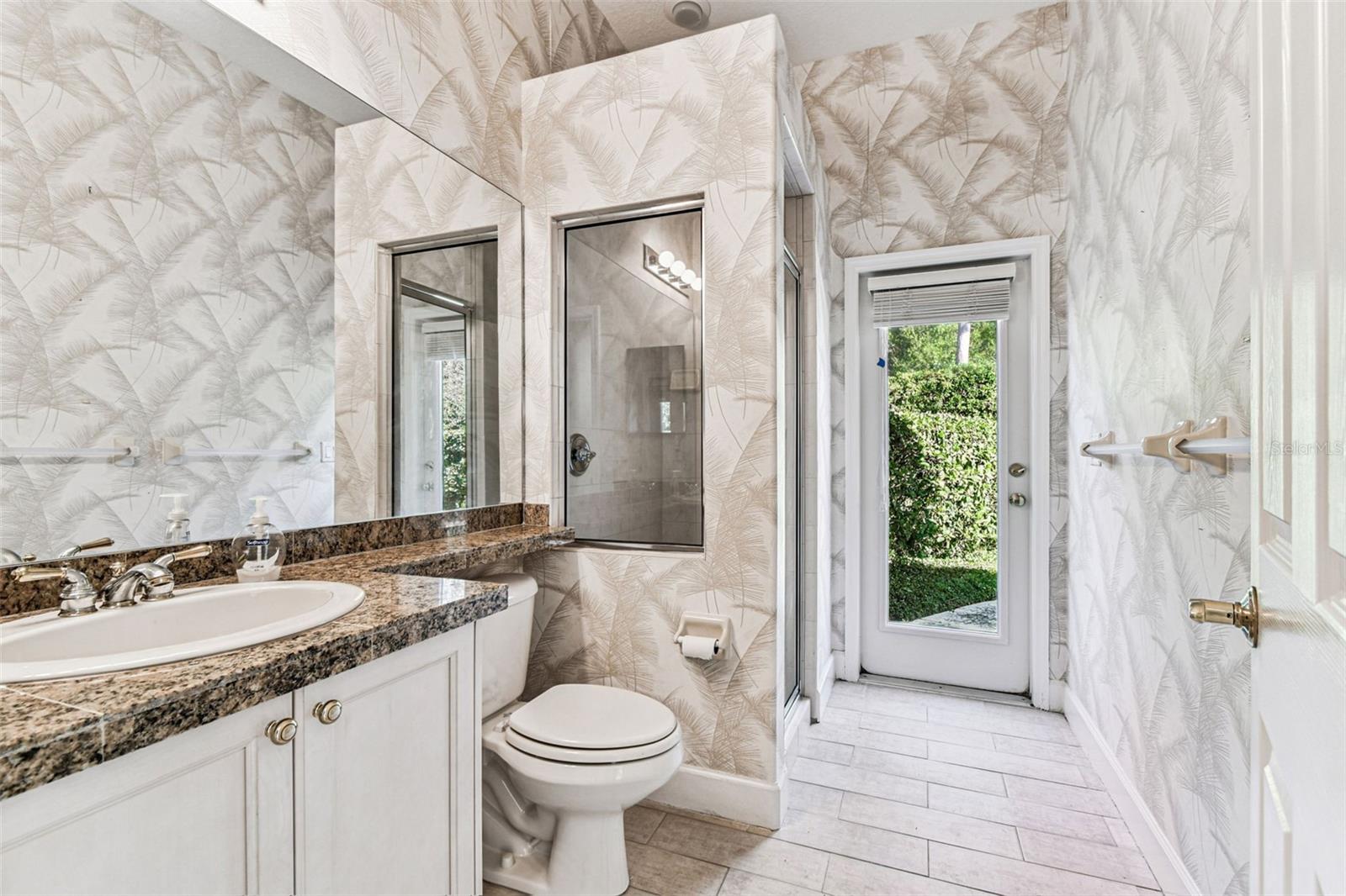 Image 56 of 96 For 3988 Mimosa Place