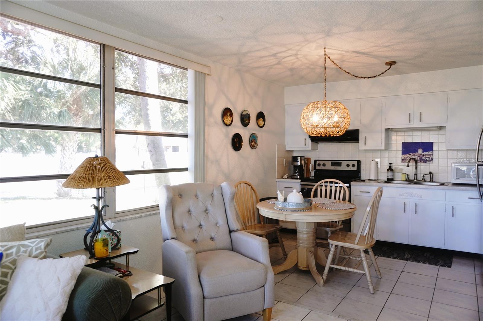 Image 11 of 31 For 4312 Tahitian Gardens Cir  E