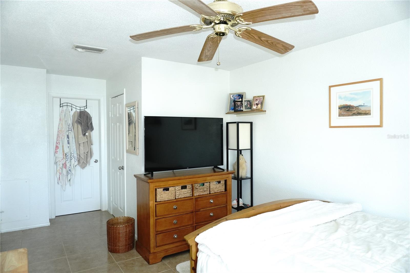 Image 14 of 31 For 4312 Tahitian Gardens Cir  E