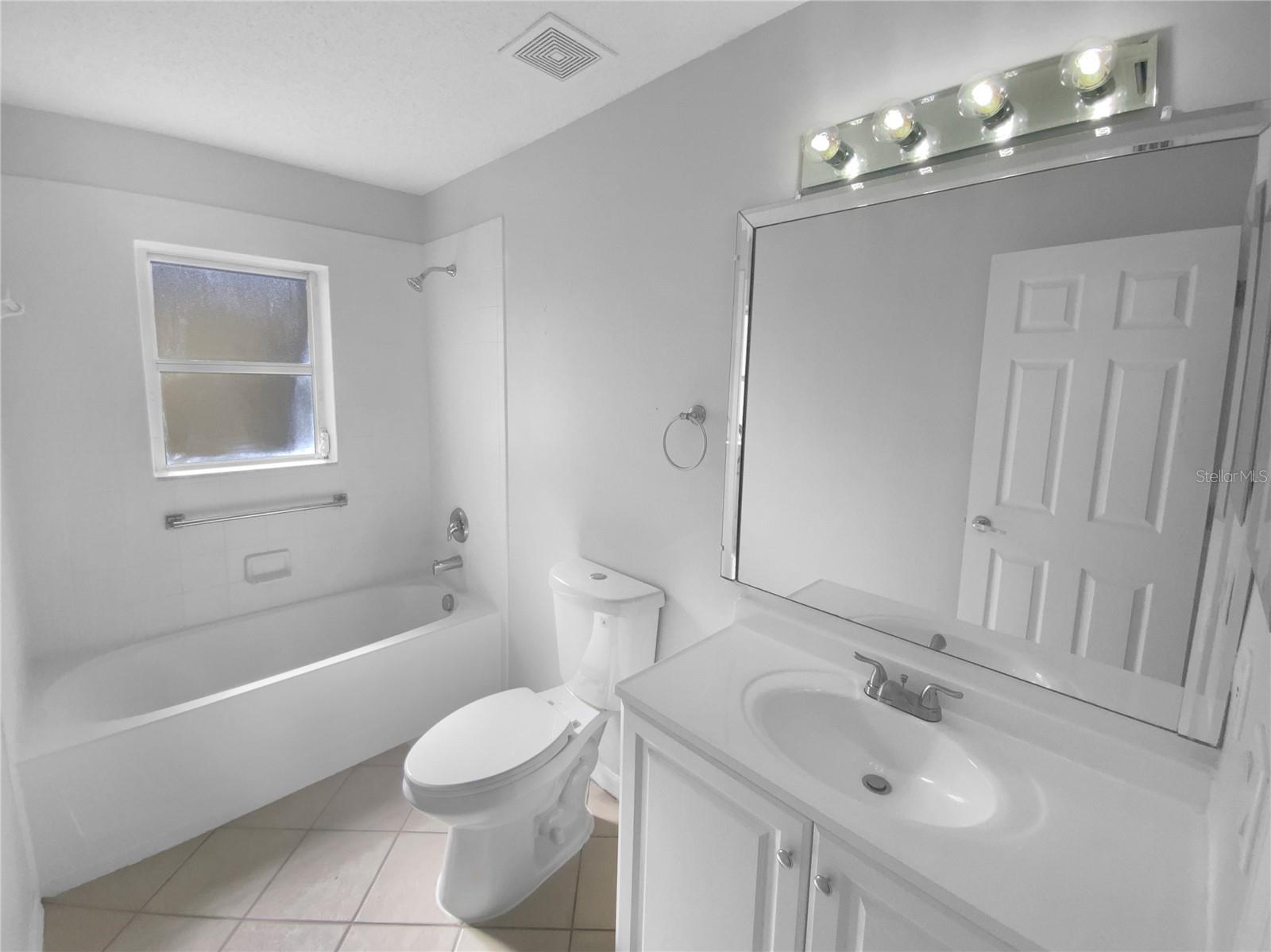 Image 22 of 31 For 18535 Hidden Pines Way