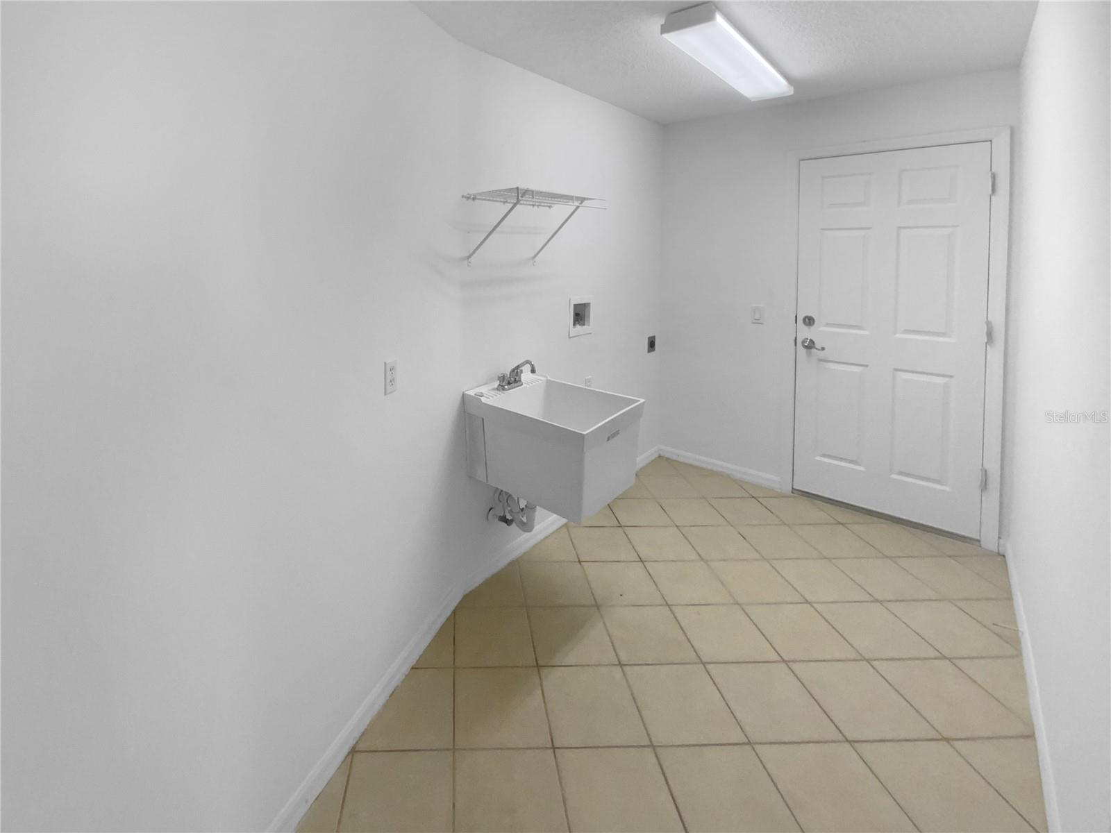 Image 24 of 31 For 18535 Hidden Pines Way