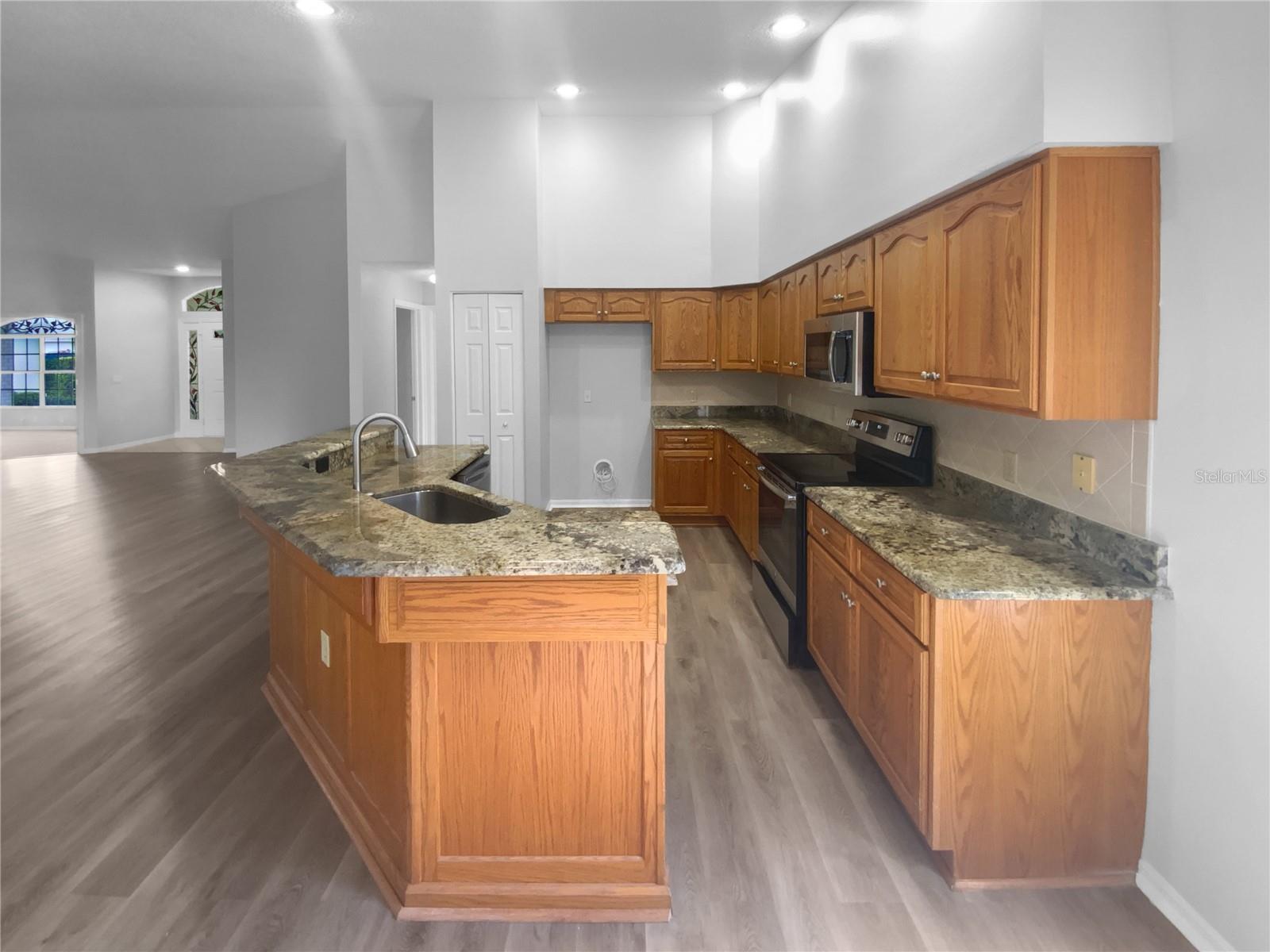 Image 8 of 31 For 18535 Hidden Pines Way