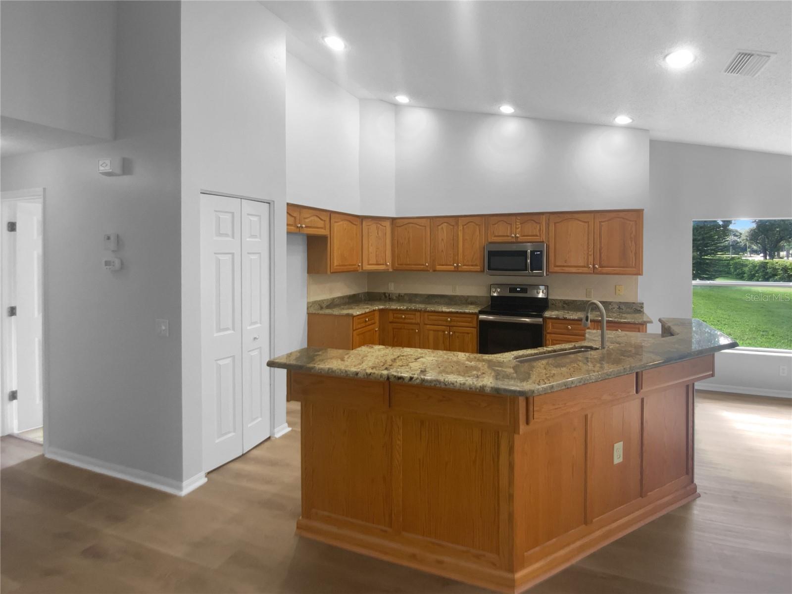 Image 9 of 31 For 18535 Hidden Pines Way