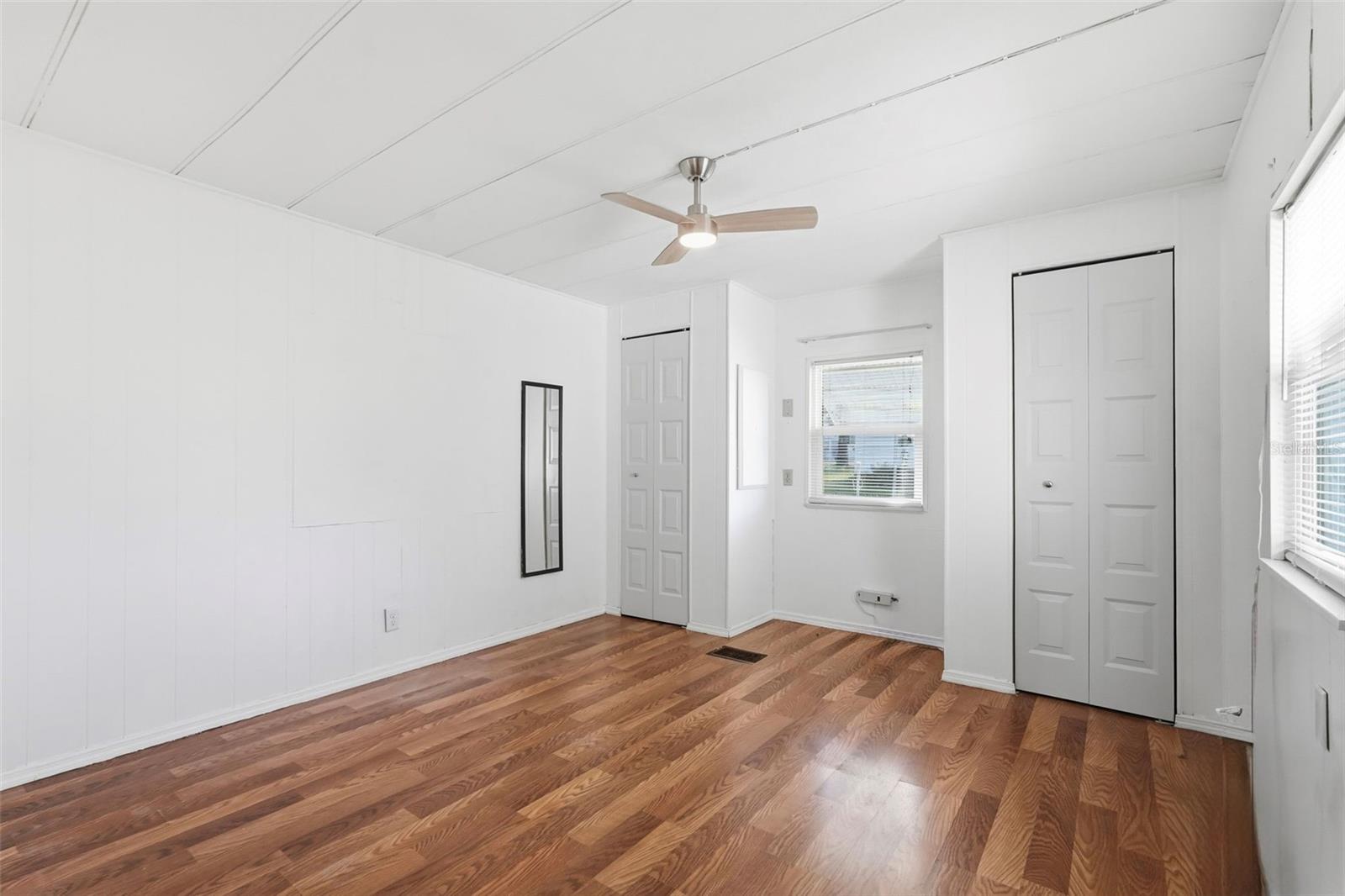 Image 16 of 27 For 37828 Newal Avenue