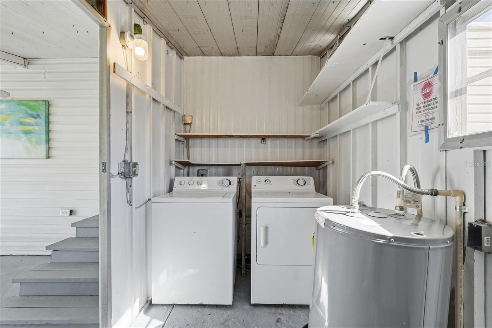 Image 21 of 27 For 37828 Newal Avenue