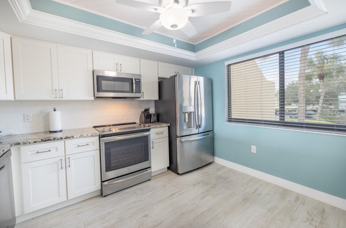 Image 19 of 53 For 7520 Sunshine Skyway Lane S T18