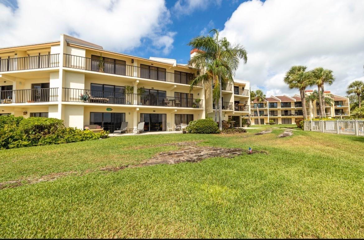 Image 46 of 53 For 7520 Sunshine Skyway Lane S T18