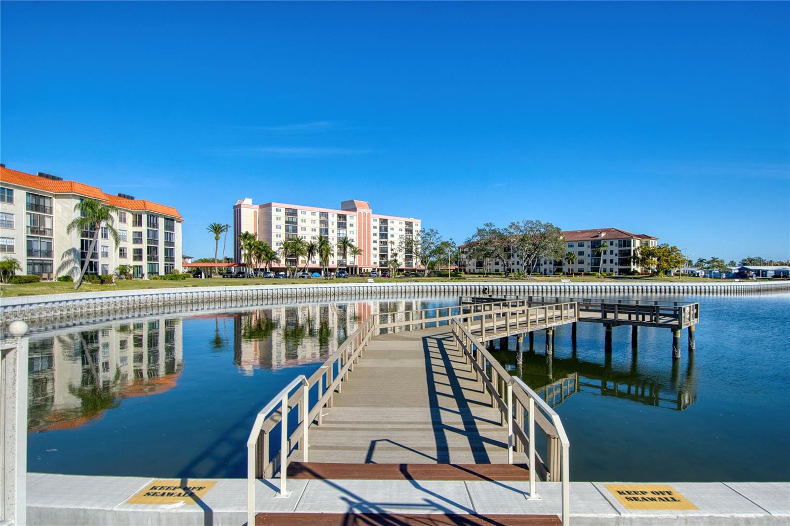 Image 34 of 36 For 19029 Us Highway 19 N 32b