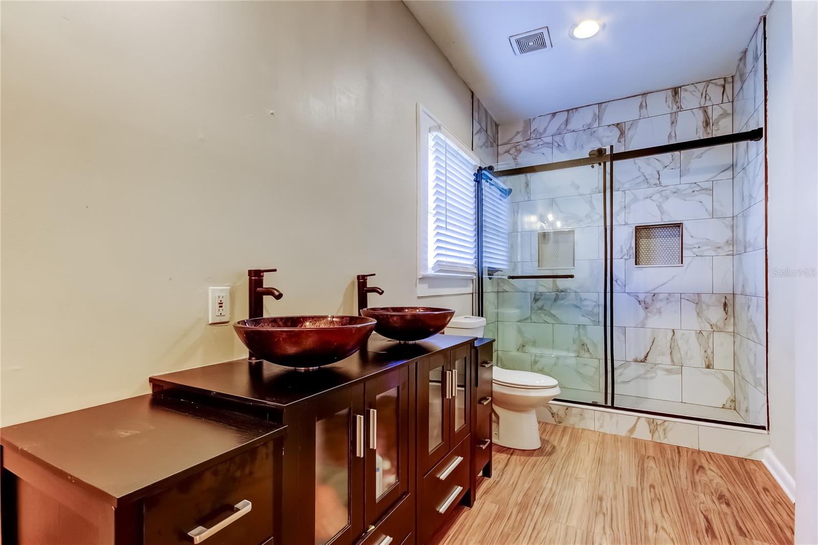 Image 16 of 27 For 603 Merrin Street