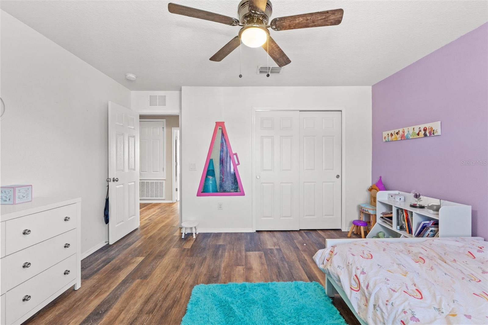 Image 10 of 43 For 15476 Stone House Drive