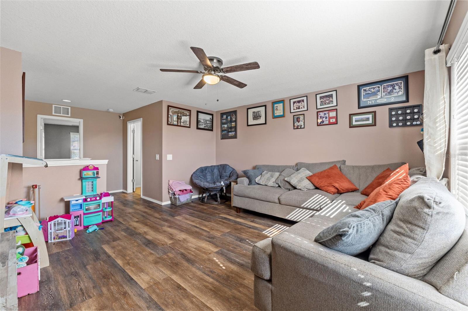 Image 15 of 43 For 15476 Stone House Drive